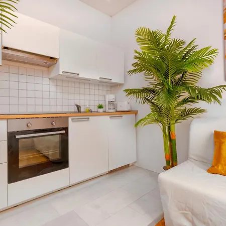 Апартаменты Bis 6 Personen - 5 Min Zur Elbe, Design-apartment, Dd Neustadt, Lage Дрезден