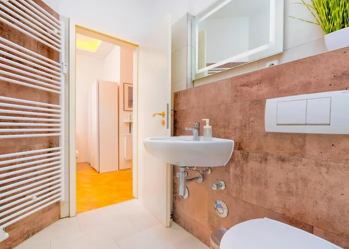 Bis 6 Personen - 5 Min Zur Elbe, Design-apartment, Dd Neustadt, Lage * Dresden