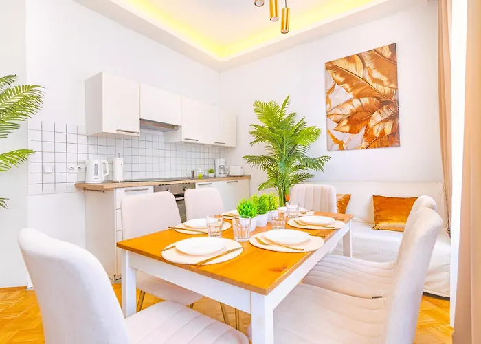 Bis 6 Personen - 5 Min Zur Elbe, Design-apartment, Dd Neustadt, Lage * Dresden